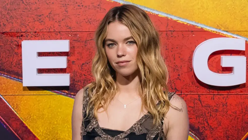 Milly Alcock no Brasil: Supergirl celebra fãs no Rio