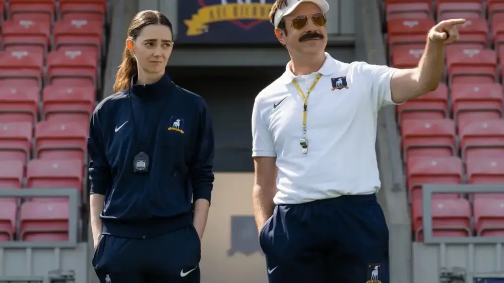 Ted Lasso: Por que a 4ª temporada trocou o elenco?